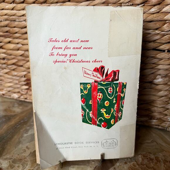 Treasury of Christmas Stories 1960 - Picture 2 of 11